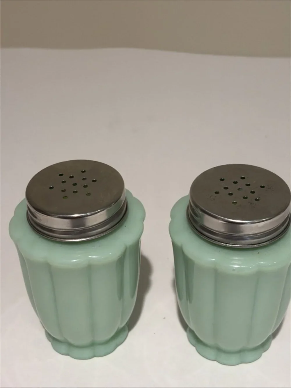 The Pioneer Woman Timeless Beauty Jade Milk Glass Salt & Pepper Shakers EUC